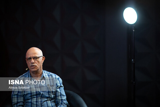 درخواست مُهر نماز یک استقلالی از همتیمی مسیحی/ شلیک به عکس داماد در ماه عسل!