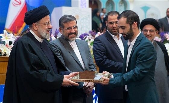 بیانات شهید رئیسی در ادوار مسابقات بینالمللی قرآن نگاه قرآنی ایشان را تبیین میکند بیانات شهید رئیسی در ادوار مسابقات بینالمللی قرآن نگاه قرآنی ایشان را تبیین میکند