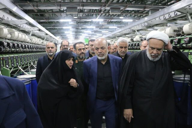 کارخانه صنایع پوشش یکی از صدها واحدی که با پیگیری شهید جمهور احیا شد