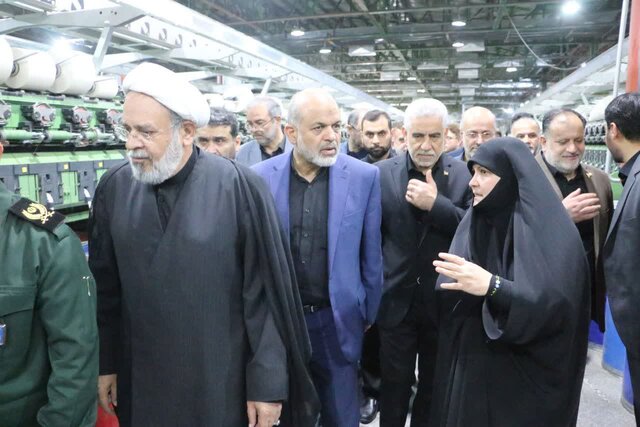 کارخانه صنایع پوشش یکی از صدها واحدی که با پیگیری شهید جمهور احیا شد