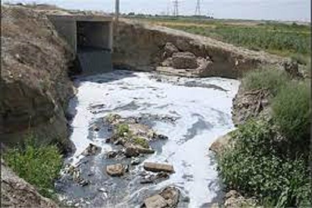 عکس تزئینی است کف دیدهشده در رودخانه باباامان بجنورد نگرانکننده نیست