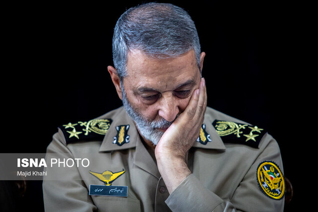 سرلشکر موسوی: ملت بزرگ ایران با وجود ولایت از حوادث انقلاب عبور می کند سرلشکر موسوی: ملت بزرگ ایران با وجود ولایت از حوادث انقلاب عبور می کند