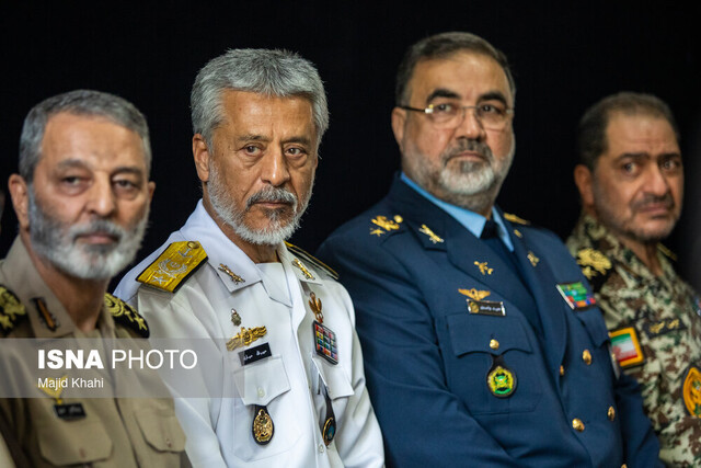 مراسم گرامیداشت شهدای خدمت در ستاد ارتش برگزار شد مراسم گرامیداشت شهدای خدمت در ستاد ارتش برگزار شد