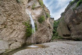 آبشار و دره زیبای بالی قایه در استان گلستان