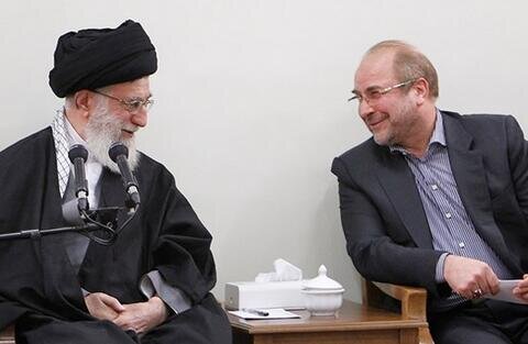عکس آرشیوی است قدردانی قالیباف از رهبر انقلاب