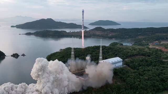 عکس آرشیوی است شلیک پرتابه ناشناس از کره شمالی؛ ژاپن از شهروندان خواست پناه بگیرند