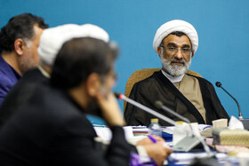 عبدالحسین خسروپناه، دبیر شورای عالی انقلاب فرهنگی در جلسه این شورا