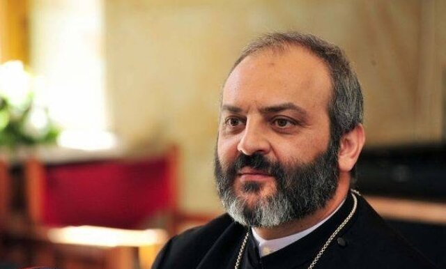 باگرات گالستانیان رهبر معترضان در ارمنستان، پاشینیان را به چالش میکشد