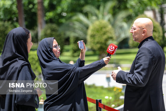 تلاش برای همسانسازی حقوق بازنشستگان/بسته رایگان اینترنت انتخاباتی