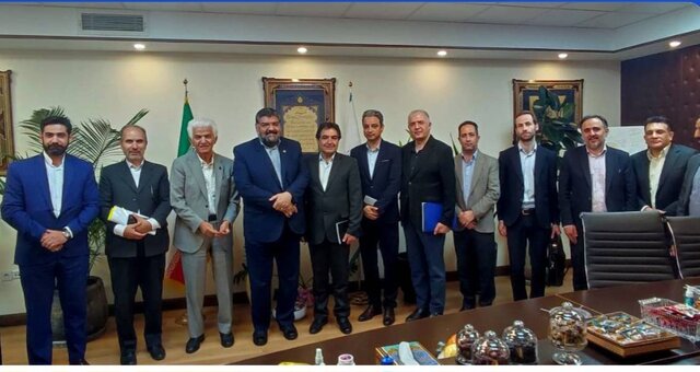 جلسه هماندیشی حمایت از تولید بین مرکز وکلای قوه قضاییه و دیوان عدالت برگزار شد جلسه هماندیشی حمایت از تولید بین مرکز وکلای قوه قضاییه و دیوان عدالت برگزار شد