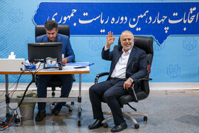 سید احمد رسولی‌نژاد در سومین روز ثبت نام کاندیداهای چهاردهمین دوره انتخابات ریاست جمهوری
