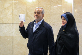 مسعود پزشکیان در سومین روز ثبت نام کاندیداهای چهاردهمین دوره انتخابات ریاست جمهوری