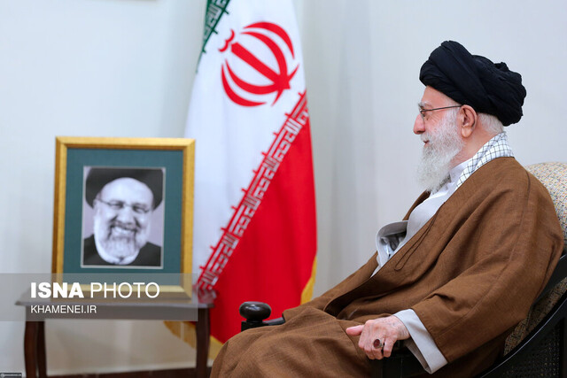 عکس تزئینی است دیدار رئیسجمهور منتخب با رهبر انقلاب