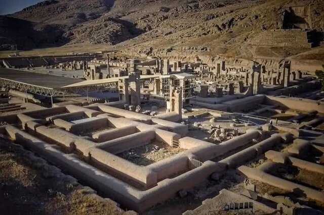 تصاویر تخت جمشید را به صورت زنده مشاهده کنید تصاویر تخت جمشید را به صورت زنده مشاهده کنید