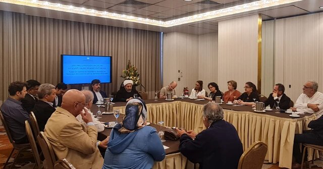 انسانیت به ایران مدیون است