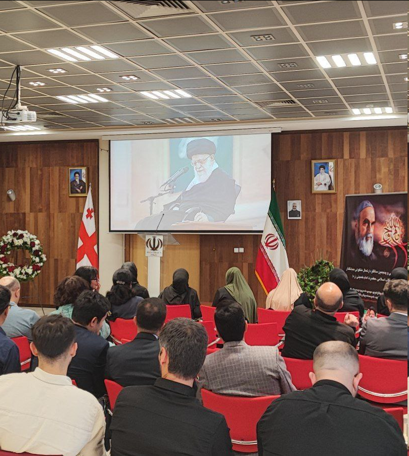 سفیر ایران در گرجستان: امام (ره) بنیانگذار نهاد نرم سیاست مستقل نه شرقی نه غربی بود