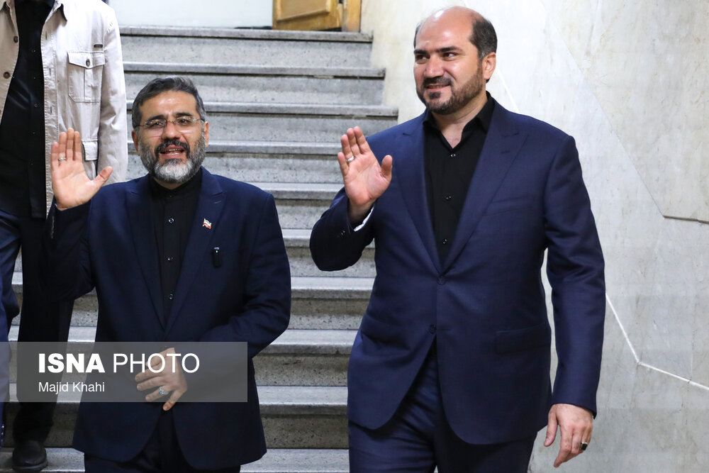 ورود مجریان امروز و دیروز به ستاد انتخابات