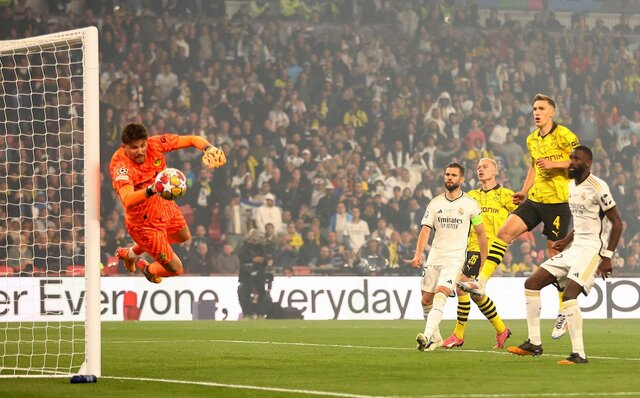 خلاصه بازی رئال مادرید ۲ - ۰ دورتموند خلاصه بازی رئال مادرید ۲ - ۰ دورتموند