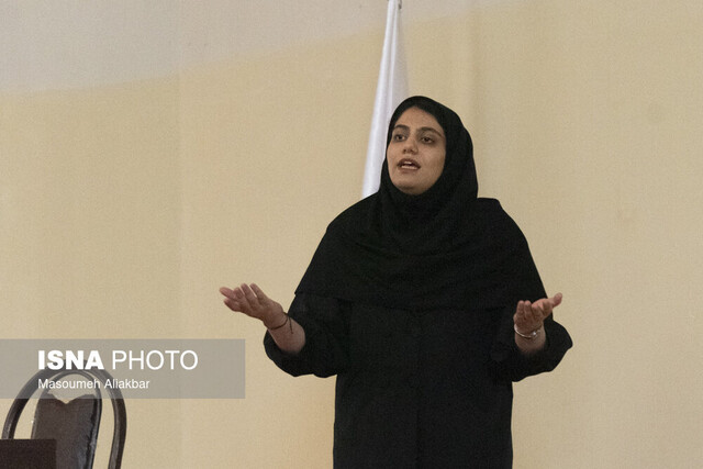 ارائه کتاب، مقاله و پایاننامه در سه دقیقه