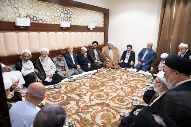 نوع رفتار ماموران عربستان با زائران پیگیری شود