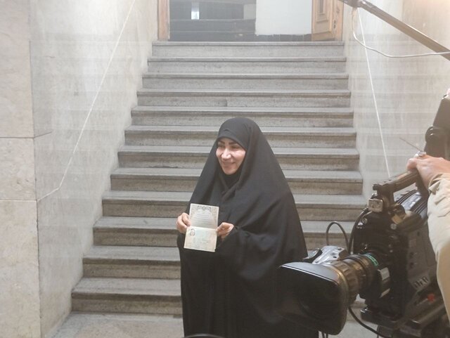 چنارانی: آمدهام تا سهم زنان را از کرسیهای سیاسی مطالبهگری کنم چنارانی: آمدهام تا سهم زنان را از کرسیهای سیاسی مطالبهگری کنم