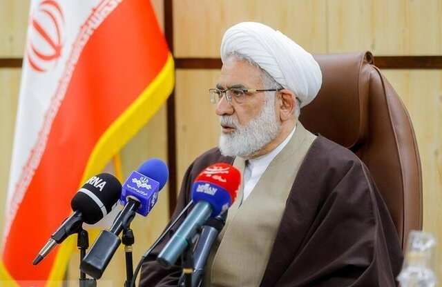 بازداشت خدادادافشاریان/ممنوعیت سلب امتیاز سیمکارتهای دارای بدهی/ محکومیت ۱۴ سردفتر