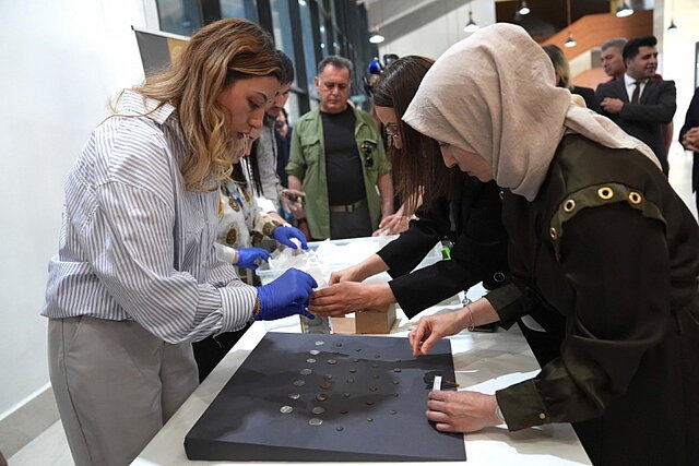 ترکیه ۵۵ شیء قاچاقشده را به ایران بازگرداند