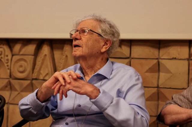 آهارون باراک، نماینده رژیم صهیونیستی در دیوان بینالمللی دادگستری استعفای نماینده رژیم صهیونیستی در دیوان بینالمللی دادگستری