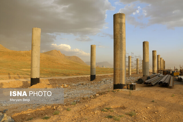 سفر وزیر اقتصاد به چهارمحال و بختیاری