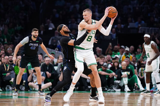 ویدیو/ حرکات تیمی زیبای بازیکنان بوستون سلتیکس در NBA ویدیو/ حرکات تیمی زیبای بازیکنان بوستون سلتیکس در NBA