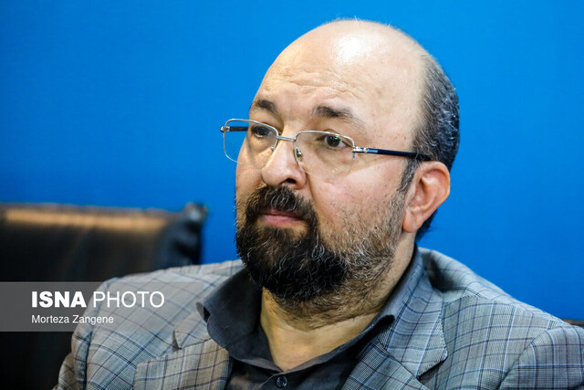 امام: برخی دستگاههای غول پیکر اقتصادی بر اوضاع کشور اثرگذارند