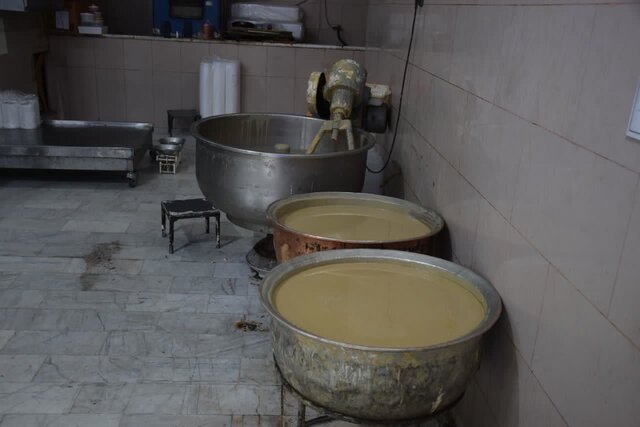 در پایتخت گل ایران دهانتان را شیرین کنید