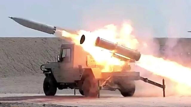 استفاده حزبالله از موشکهای جدید در حمله به مواضع رژیم صهیونیستی استفاده حزبالله از موشکهای جدید در حمله به مواضع رژیم صهیونیستی