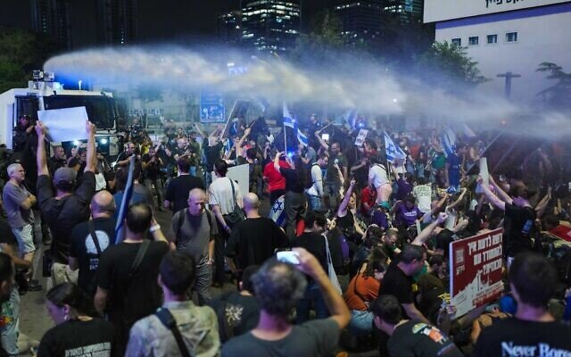 بازداشت ۳۳ معترض در تظاهرات گسترده تل‌آویو