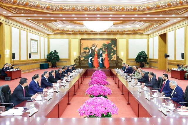 رهبران چین و پاکستان خواهان تشکیل حکومت فراگیر در افغانستان شدند