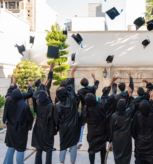 نخستین دانشپذیران کاریز آروانکلاد فارغالتحصیل شدند