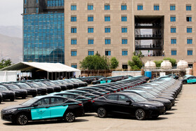 تحویل ١٠٠٠ دستگاه تاکسی برقی به ناوگان حمل‌ونقل عمومی شهر تهران