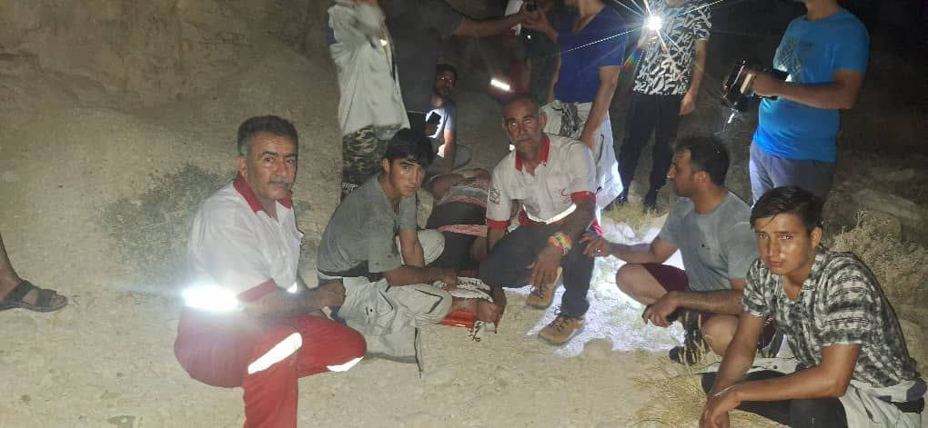 نجات کوهنورد آسیب دیده در دره درزو