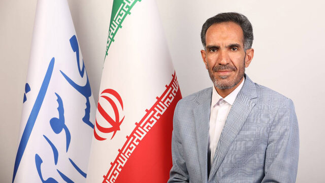 بیات: روحیه ایثار و جهاد می‌تواند کشور را از شرایط موجود خارج کند