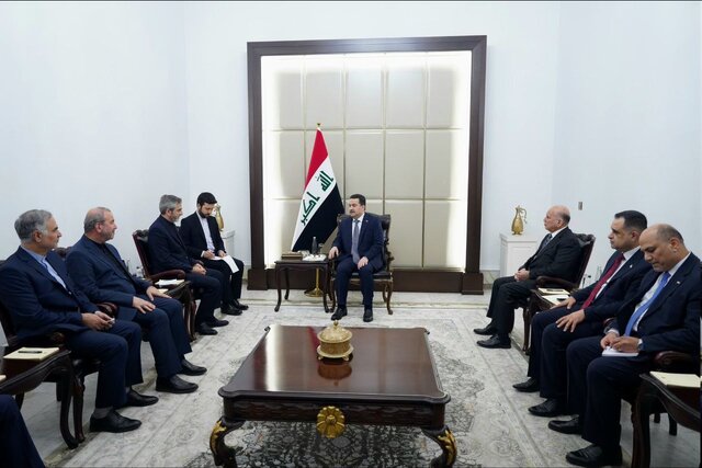 دیدار و رایزنی نخستوزیر عراق با علی باقری