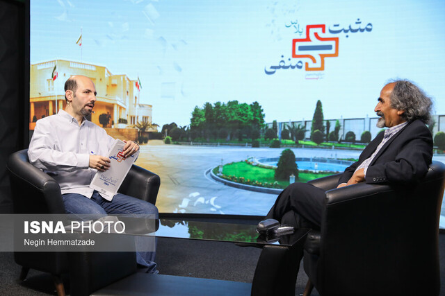 آزادارمکی: انتخابات رقابتی، مشارکتی هم میشود