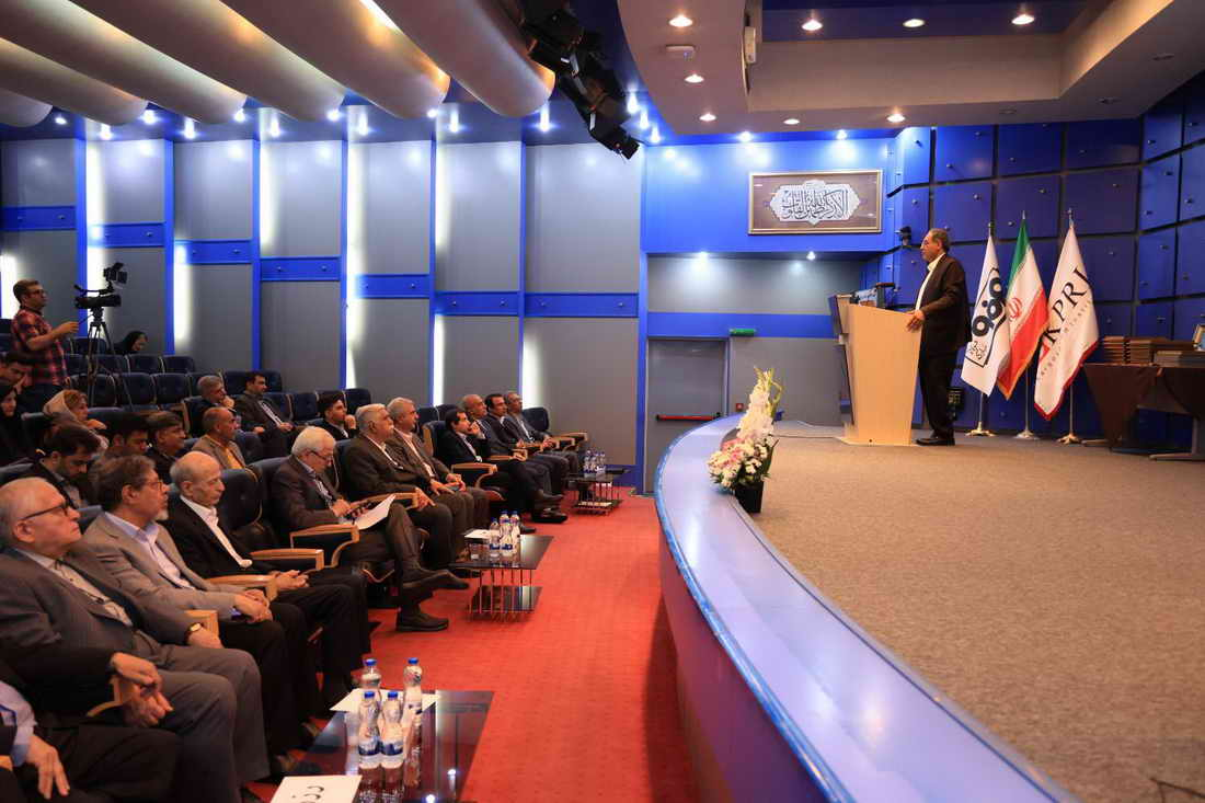 تقدیر از مدیرعامل بانک توسعه تعاون به عنوان مدیرعامل ارتباط گر