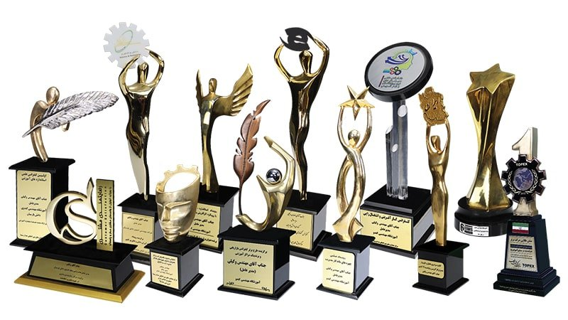 رویداد بزرگ حضوری و آنلاین بازی و رونمایی از دورههای آموزشی IT برای نوجوانان