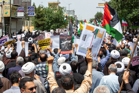 راهپیمایی نمازگزاران قمی در حمایت از مردم غزه
