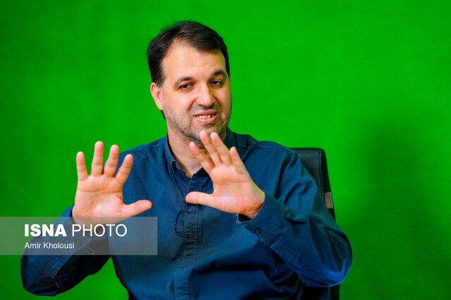 پرویز امینی: این انتخابات هنوز شگفتیساز ندارد/ از دوگانه مشارکت - تحریم عبور کردیم