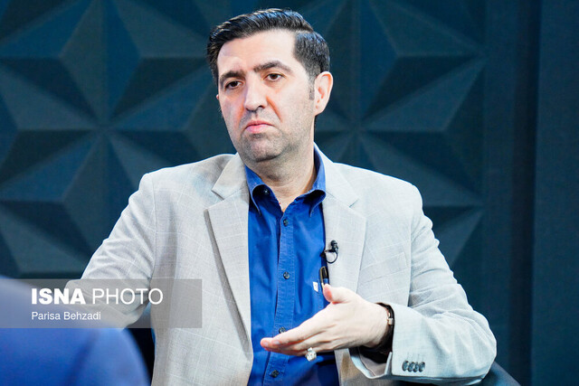 آجرلو: روابط بین قالیباف و جلیلی برادرانه است/احتمال تکرار انتخابات ۹۲ وجود دارد