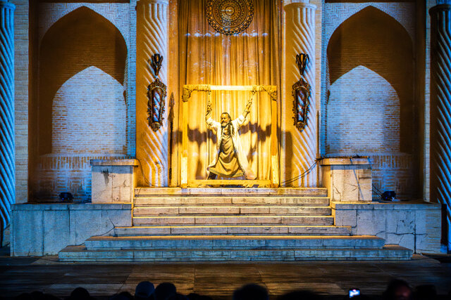 ببینید/ وقتی که پرواز همای اجرایش را به «ناصر ممدوح» تقدیم کرد