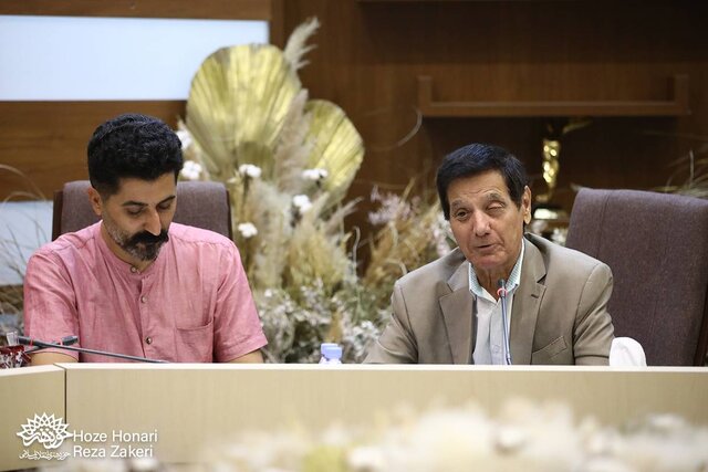 سعدی در «بوستان» در پی انتقال مفهوم «مدارا» به حاکم روزگارش است سعدی در «بوستان» در پی انتقال مفهوم «مدارا» به حاکم روزگارش است