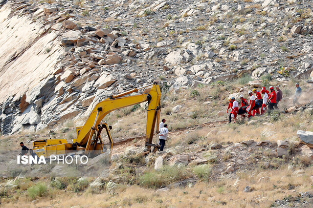 ۶ نفر در حادثه ریزش معدن بافق مصدوم شدند/ پایان عملیات امداد رسانی