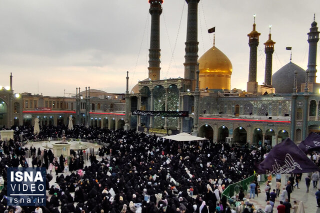 ویدیو/ طنین نوای عرفه در حرم مطهر رضوی و حرم کریمه اهل بیت(ع) ویدیو/ طنین نوای عرفه در حرم مطهر رضوی و حرم کریمه اهل بیت(ع)
